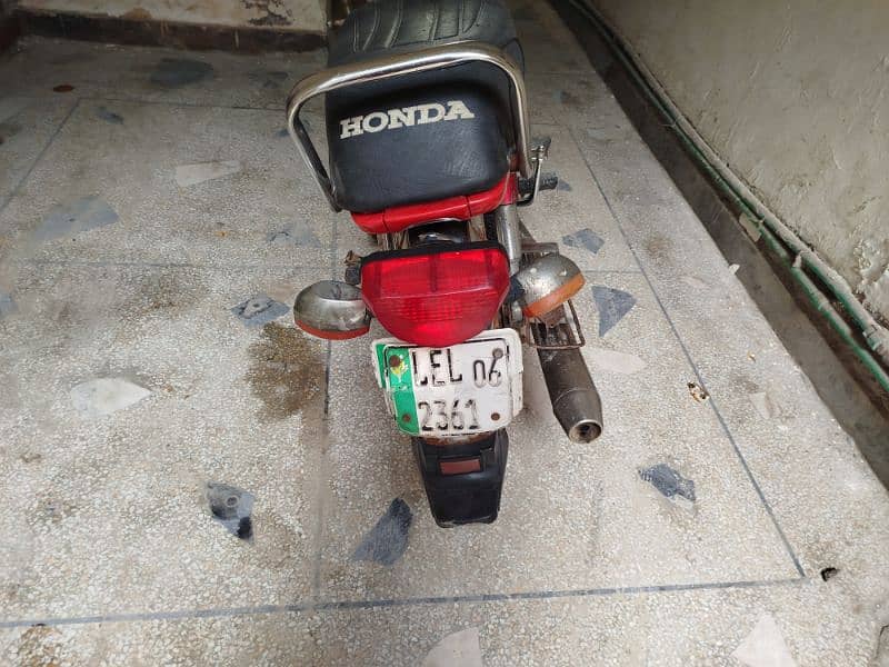 Honda cd70 4