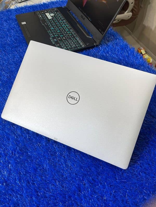 Dell Precision 5540 0