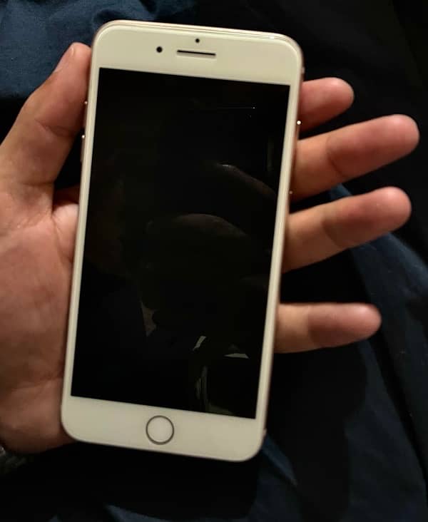 iphone 8 plus PTA Approved 256 GB Golden colour 2