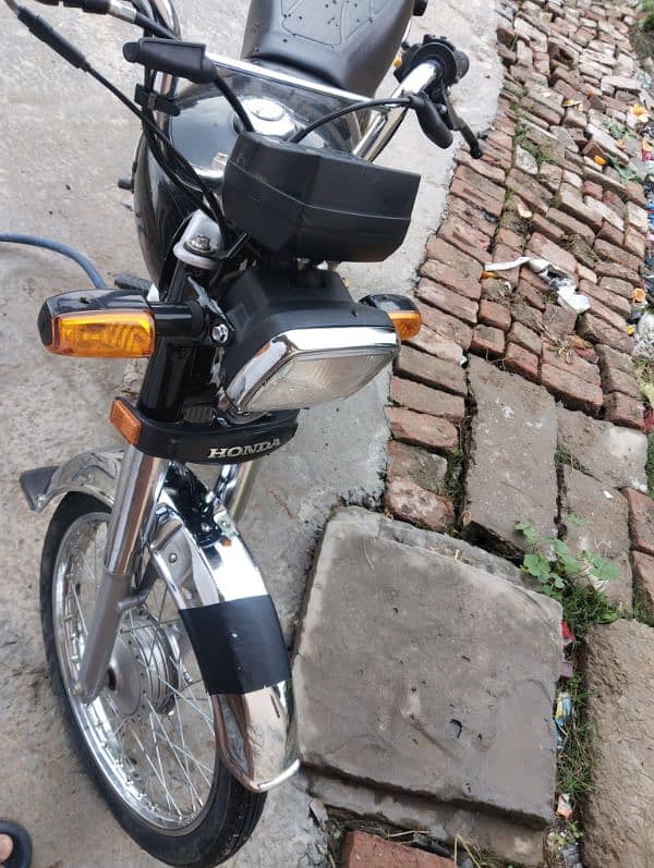 Good condition 70CC Honda bike for sale 2