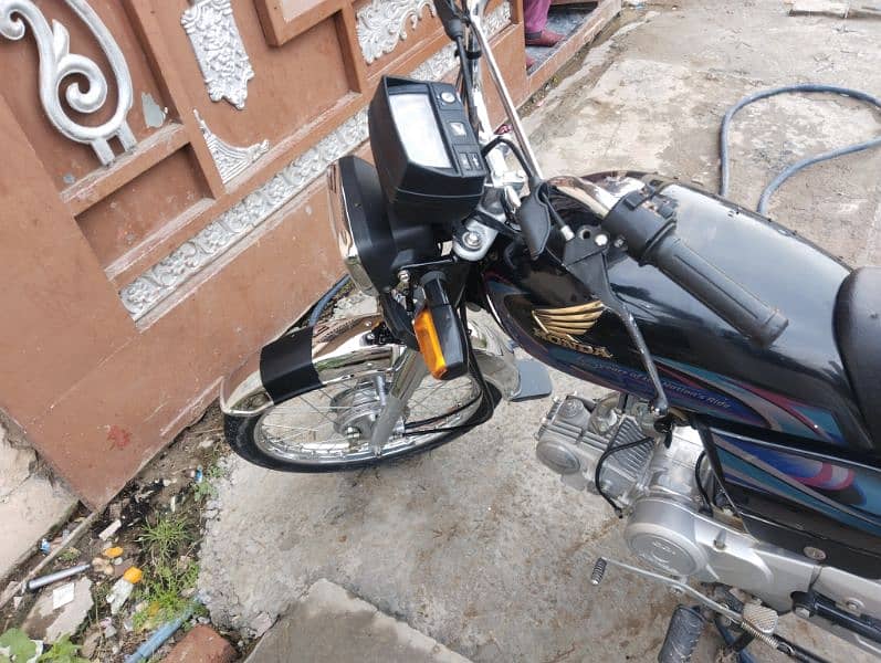 Good condition 70CC Honda bike for sale 3