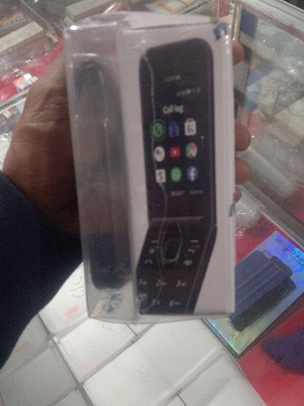 Nokia 2720flip dual sim box pack 0
