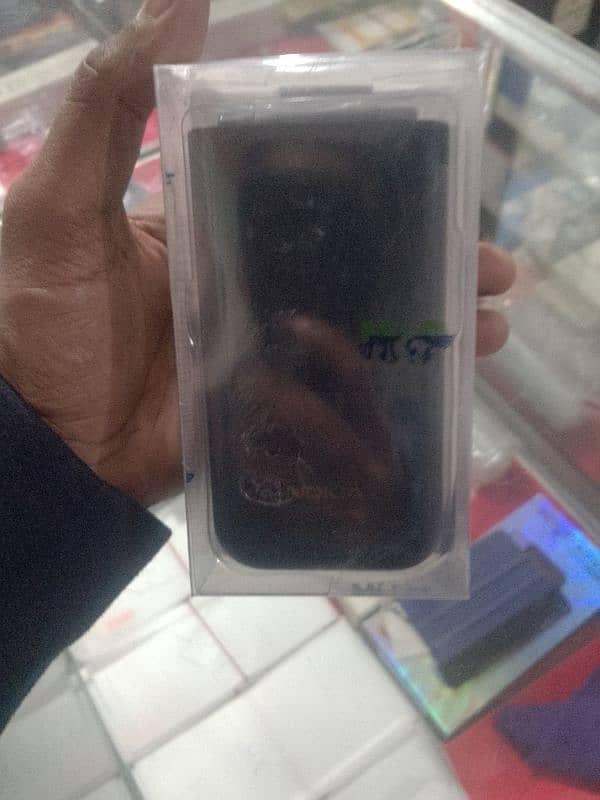 Nokia 2720flip dual sim box pack 2