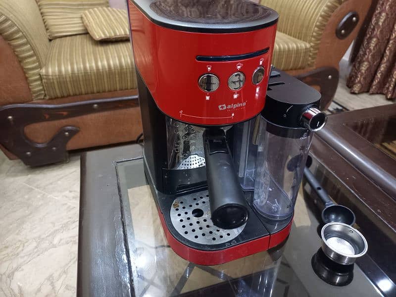 Imported Coffee Machine | 0*3*0*4 / 0"6"8"9"2"6"1 1