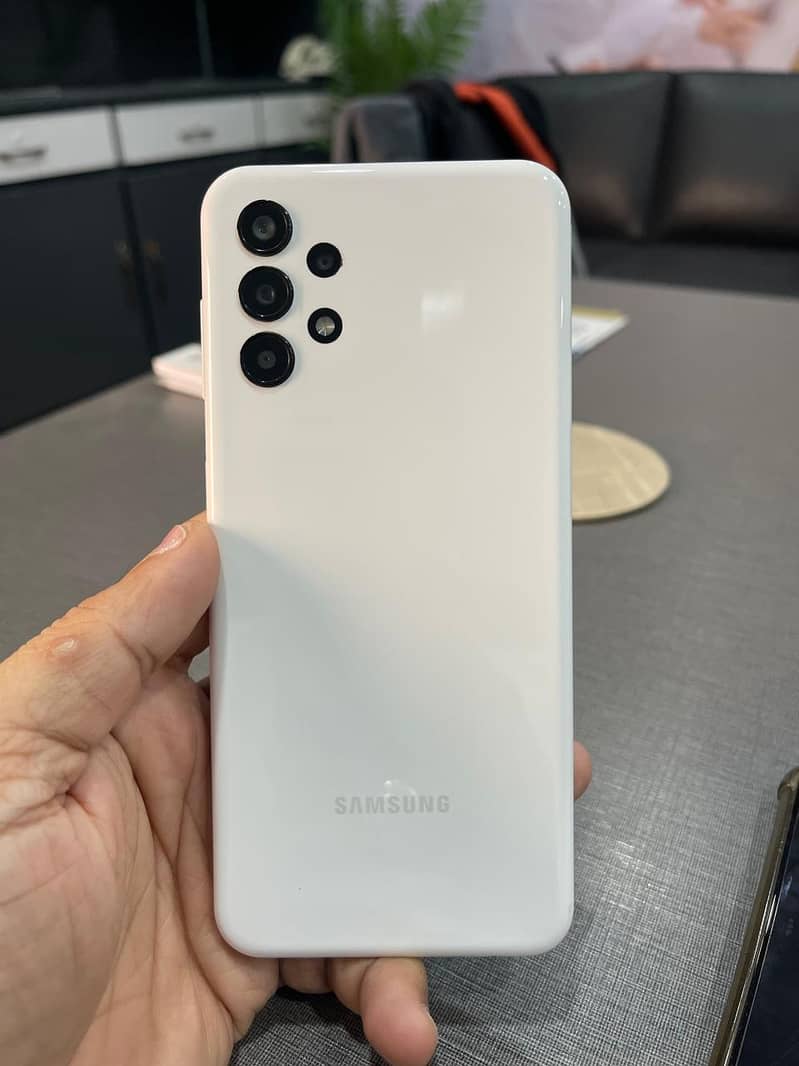 Samsung Mobile A13 1