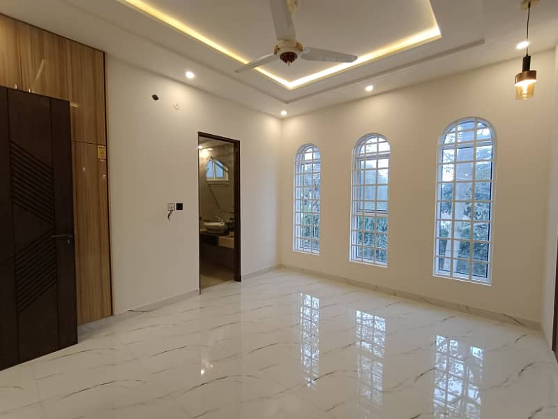 5 Marla Brand New Beautiful or Spanish House Near Emporium Mall Solid Construction A+++ Gated Area Near Park Market And Mosque Near to Main Bouleward 32