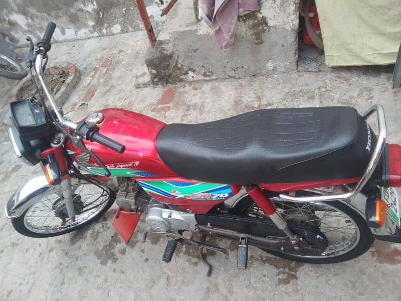 Honda CD 70 urgent sale 7