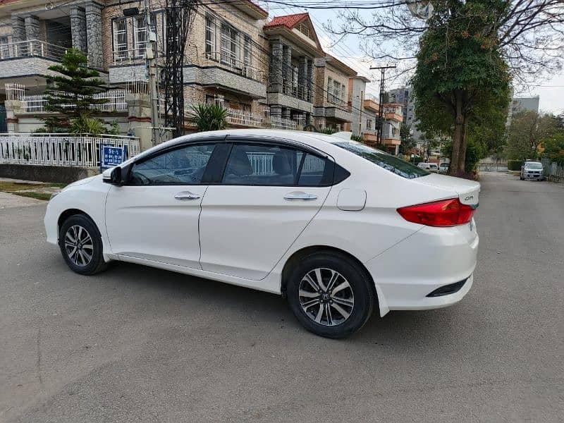 Honda City Aspire 2021 Full option top of line 5