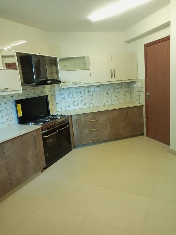 Brand New 3-Bedroom Flat For Rent In Sector D Askari 11 Lahore 6