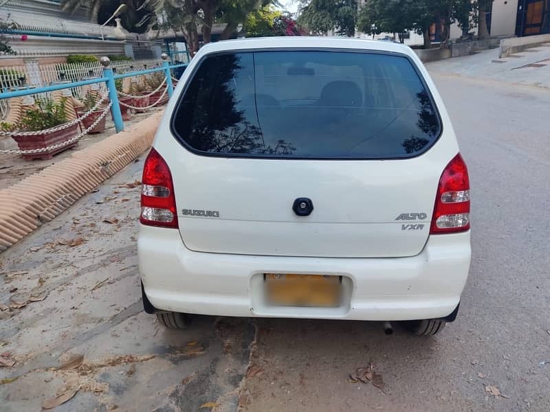 Suzuki Alto 2010 4