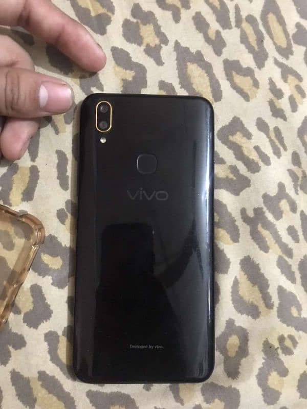 vivo y 85  10/10 4/64 box charger ha sath non Pta exchange possible 7