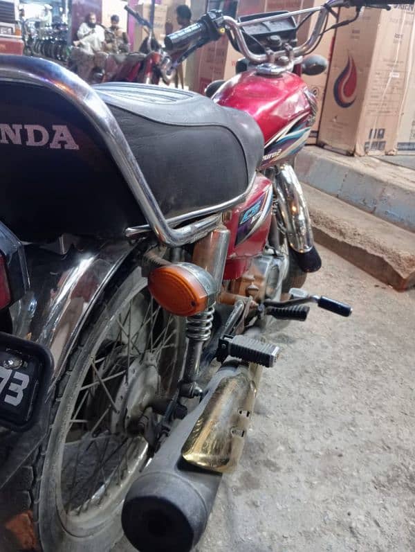 Honada 125 karachi num 1