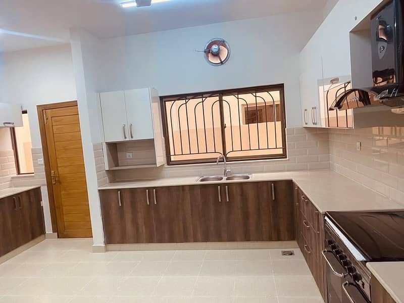 Askari 10 Brig House 15 Marla Five Beds Urgent Available For Rent 14