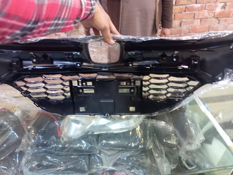 Honda vezel frant grill 2