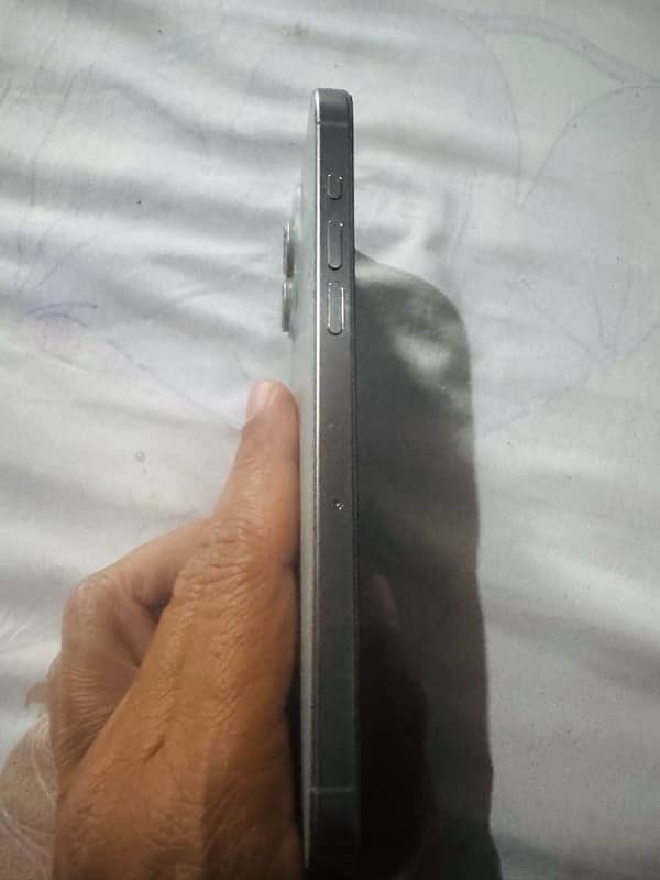 iPhone 15 pro max physical SIM Wala iCloud  03410786512 cell my W 1