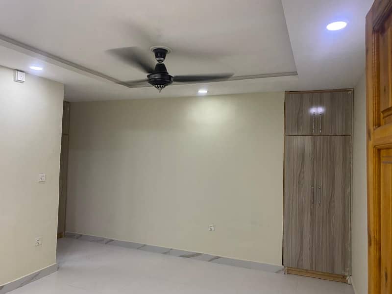 2bedrooms Unfurnished apartment available for Rent in E 11 isb 6