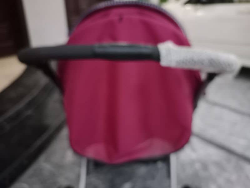 selling pram 1