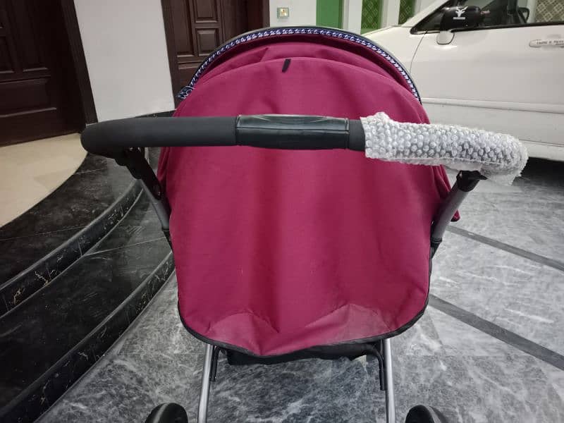 selling pram 4