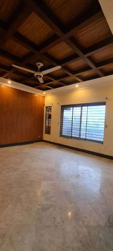 10 Marla Corner House available for Rent 11