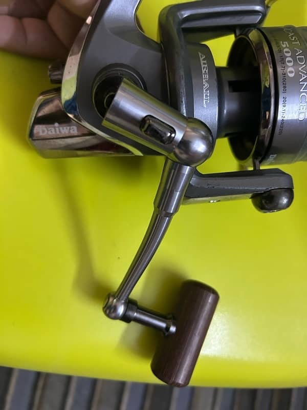 Daiwa Emcast Advance 5000 fishing reel 4