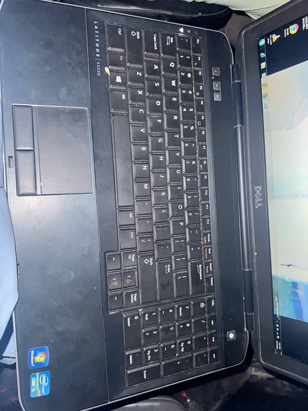 dell Laptop Core i5 3rd generation 4gb ram ram 320gb rom 4