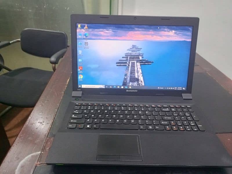 Lenovo laptop h bilkul saf h 3