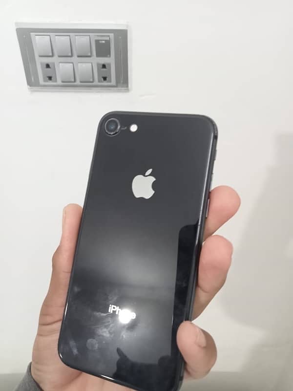 IPHONE 8 NON PTA (exchange possible) 1