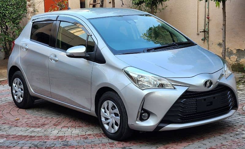 Toyota Vitz 2017 1