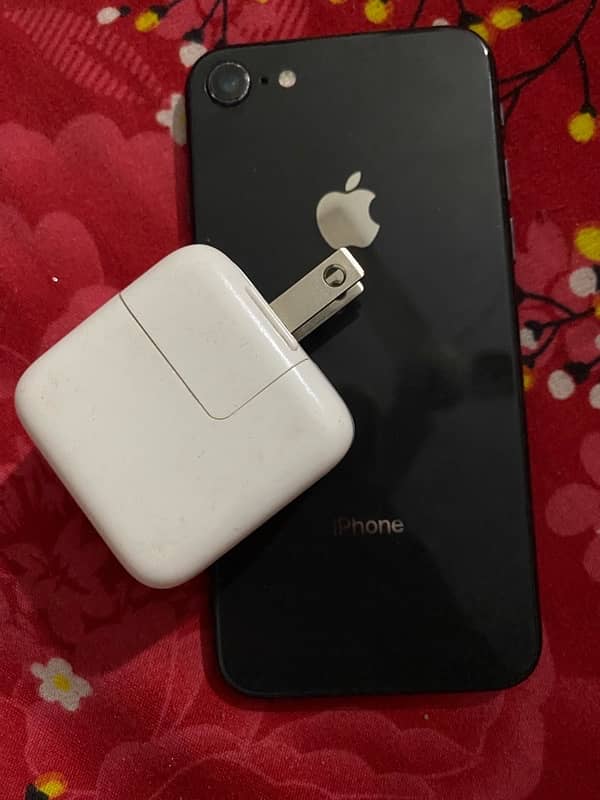 iPhone 8 NON PTA WITH original charger iPhone 0