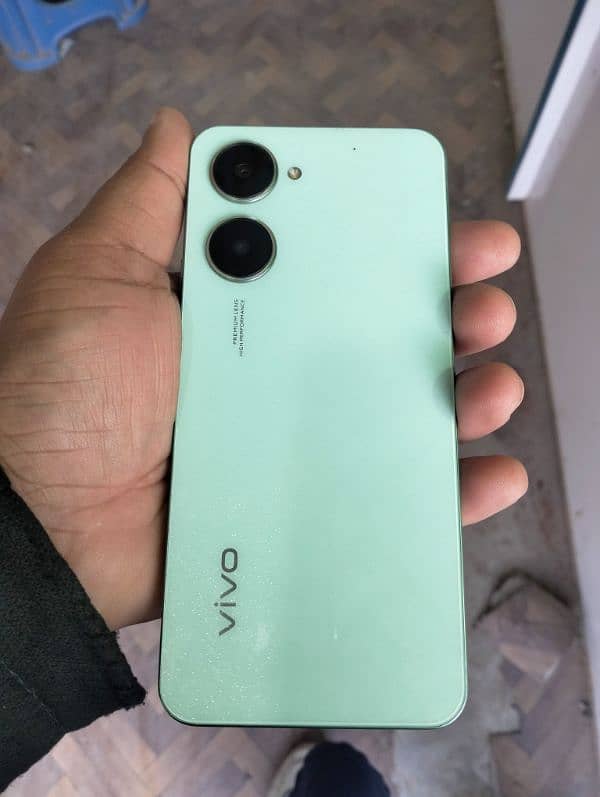 vivo y03t full box with warranty 4/64 0