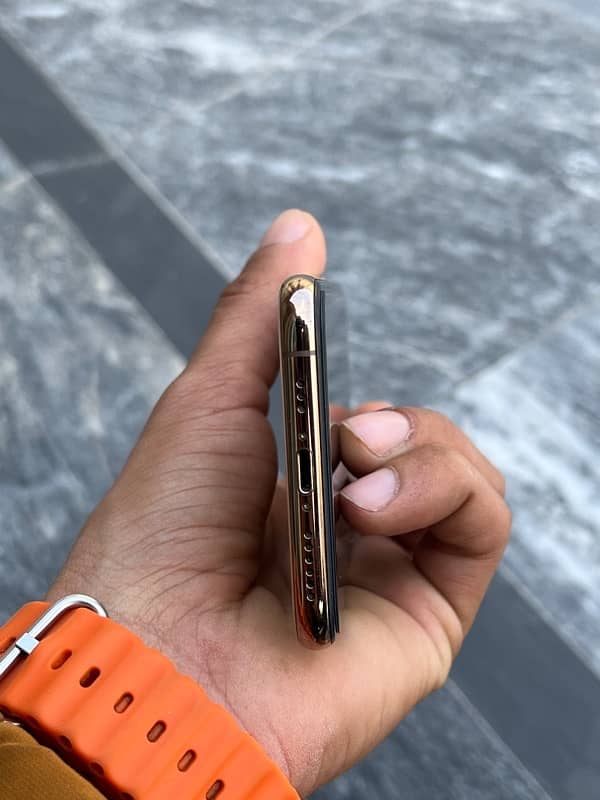 iphone XS FU 3