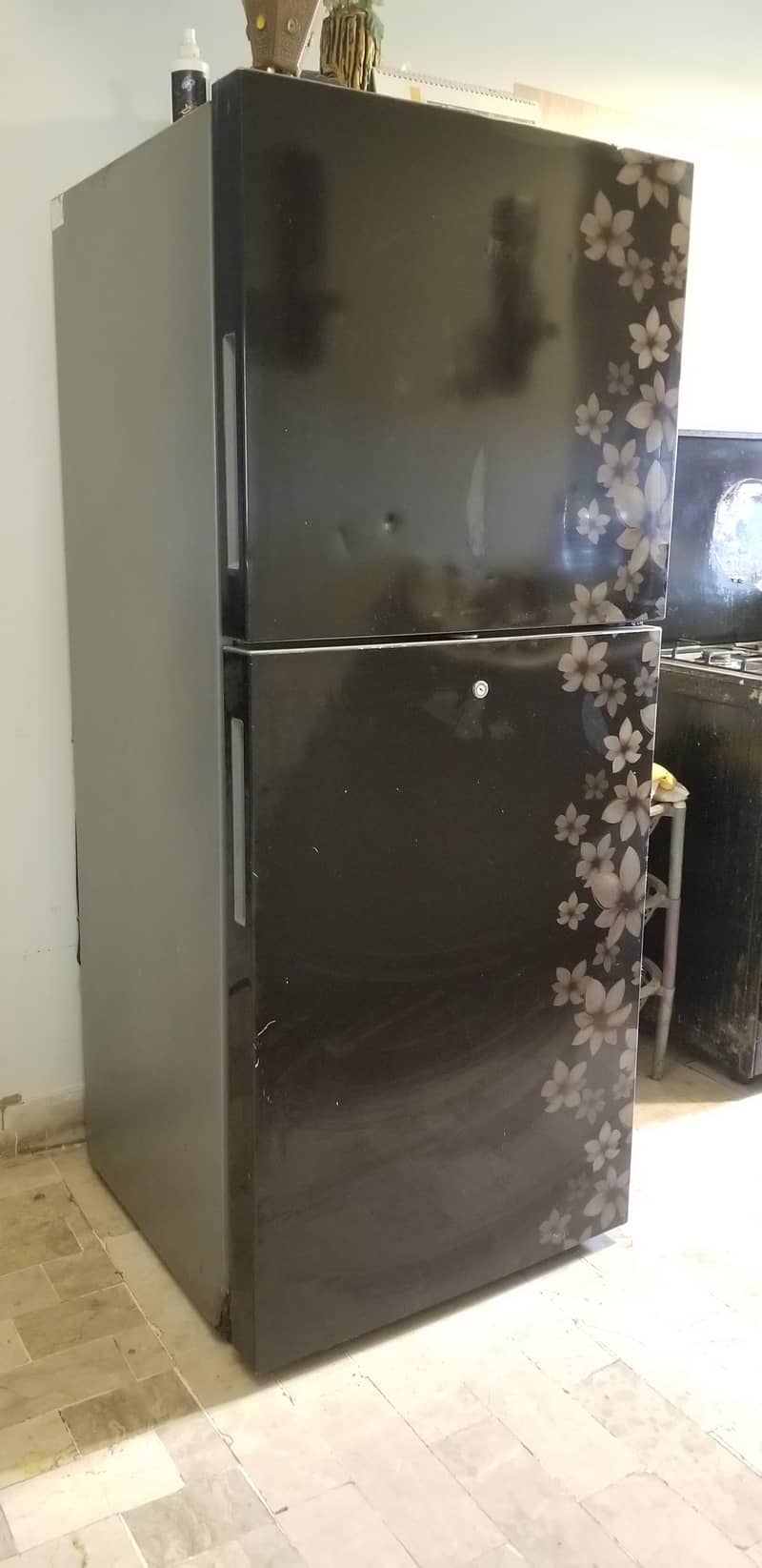 Selling Haier Refrigerator 0