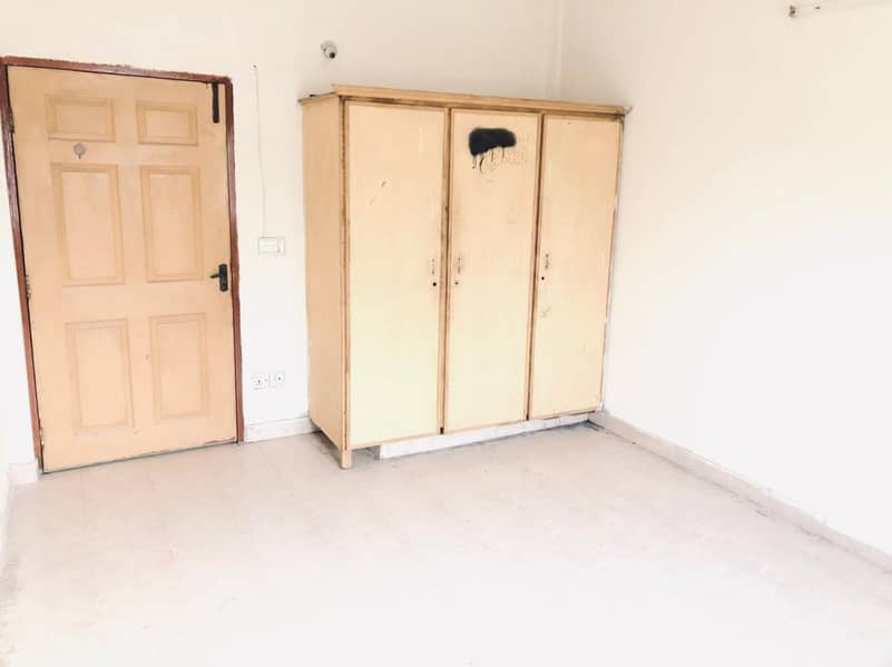 INDEPENDENT FLAT-ROOM FOR MONTHLY LOW RENT AT THOKAR NIAZBAIG LAHORE P 8