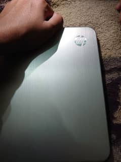 Hp Spectre XT . . . 4/128 GB . . . i5 3rd gen . . . Full smooth