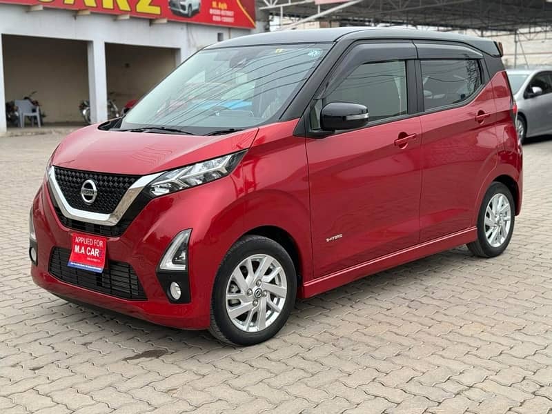 Nissan Dayz Highway Star 2020 Model 2024 Import 0