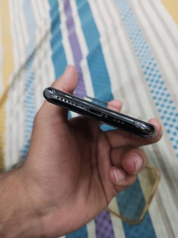 iPhone 11 pro 256gb 5