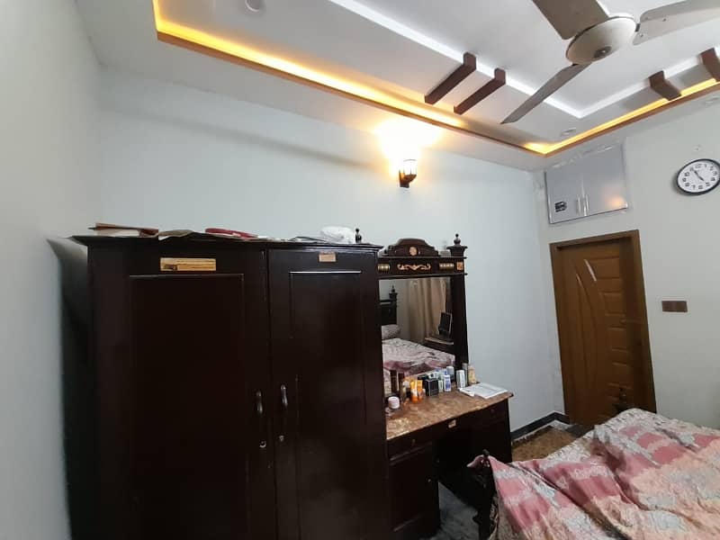 Spacious 4.5 Marla House Available For Sale In Gulshan-e-Iqbal 7