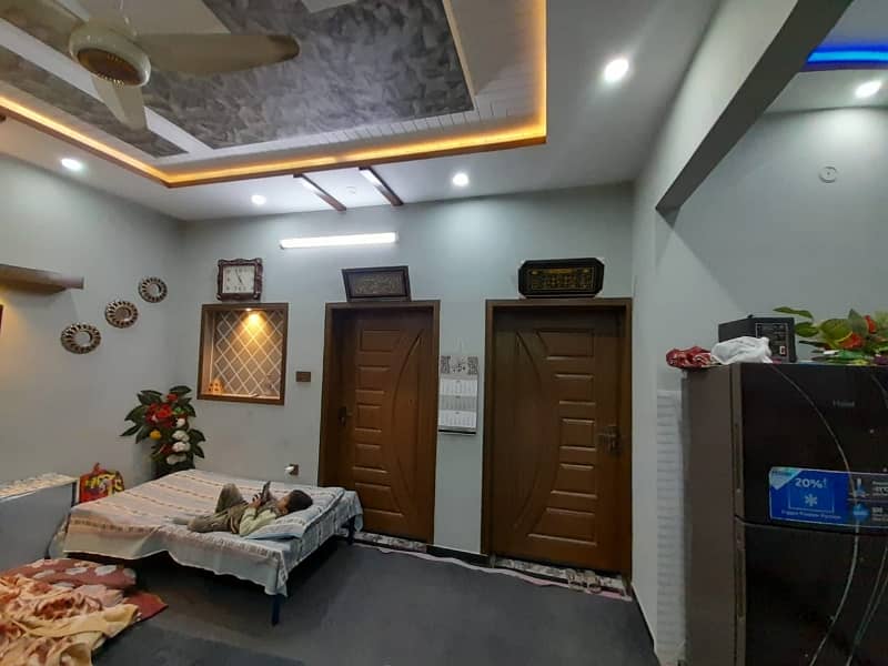 Spacious 4.5 Marla House Available For Sale In Gulshan-e-Iqbal 8