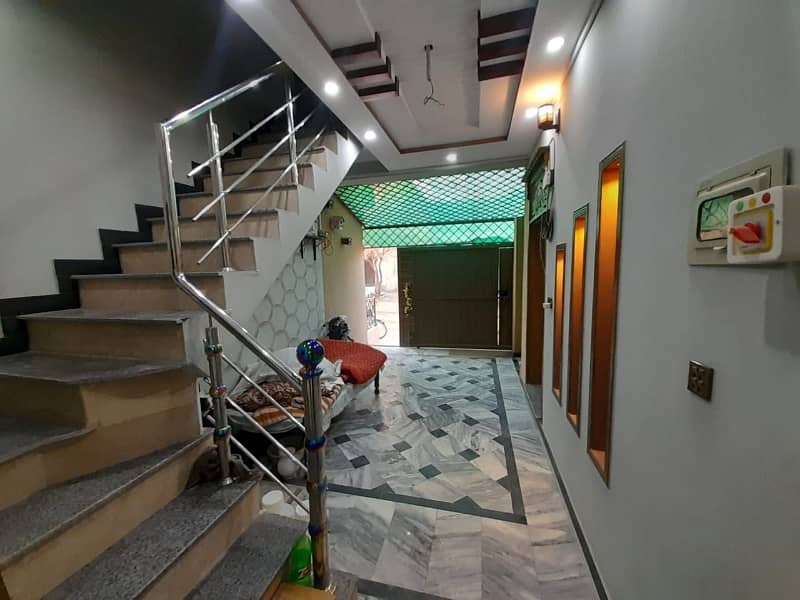 Spacious 4.5 Marla House Available For Sale In Gulshan-e-Iqbal 13