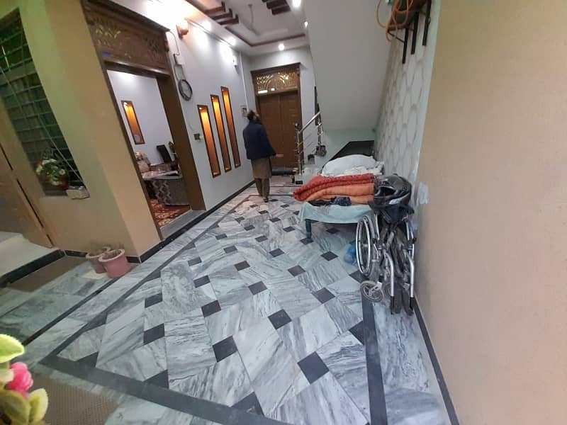 Spacious 4.5 Marla House Available For Sale In Gulshan-e-Iqbal 22