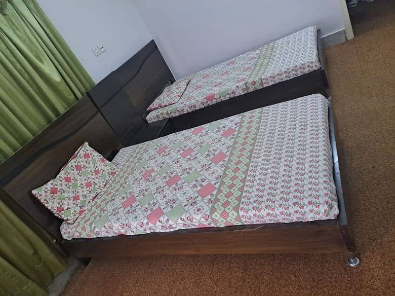 single beds 5