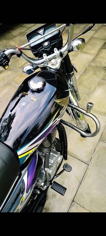 honda 125 black call on 03476378697 2