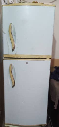 I am selling my refrigerator