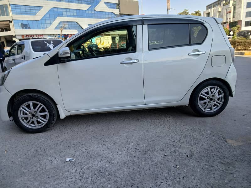 Daihatsu Mira 2016 4