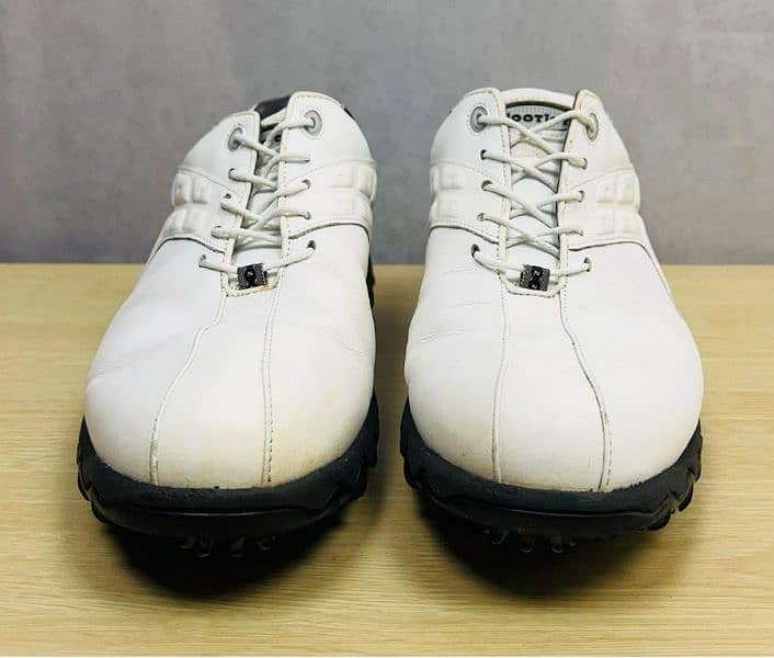 original golf shoes 10 out of 10 5