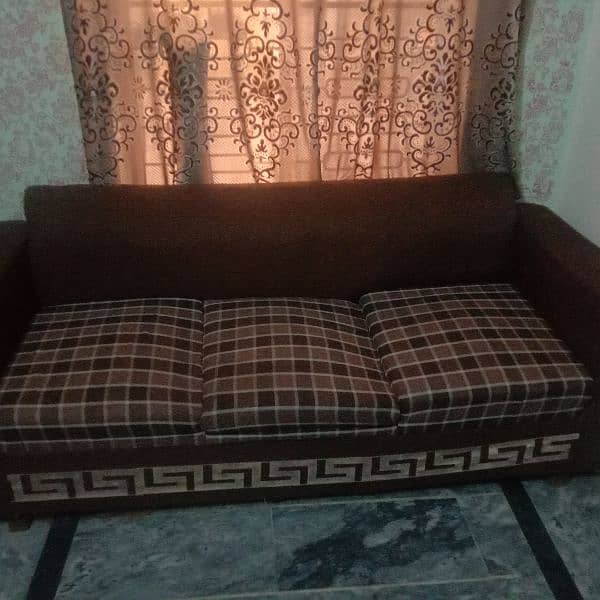 3 and 2 seater Sofa set of Good Condition for Sale 2