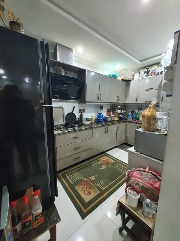 Two bed fully furnished apartment for rent in Madina Tower E-11 Islamabad 4