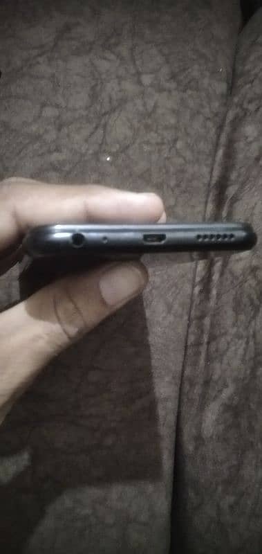 Vivo y15. all okay battery timing good condition 10/ 8 3