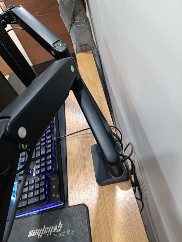 2k 75hz monitor with Dual arm stand 4