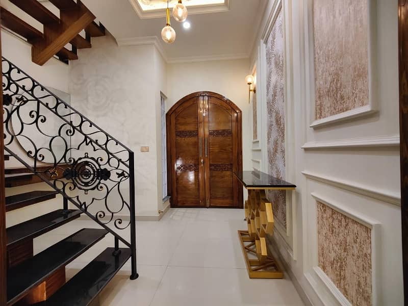 A Perfect House Awaits You In Bahria Town - Sector C Lahore 3